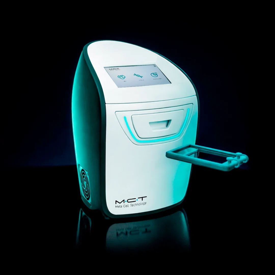 Suprema MED - Exossomos Autólogos com MCT - Meta Cell Technology: a tecnologia premiada no AMWC 2025 que está transformando a medicina estética regenerativa